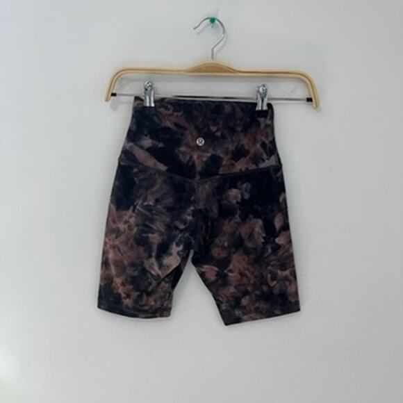 Lululemon Tie Dye Align Biker Shorts Size 2 - Picture 5 of 5